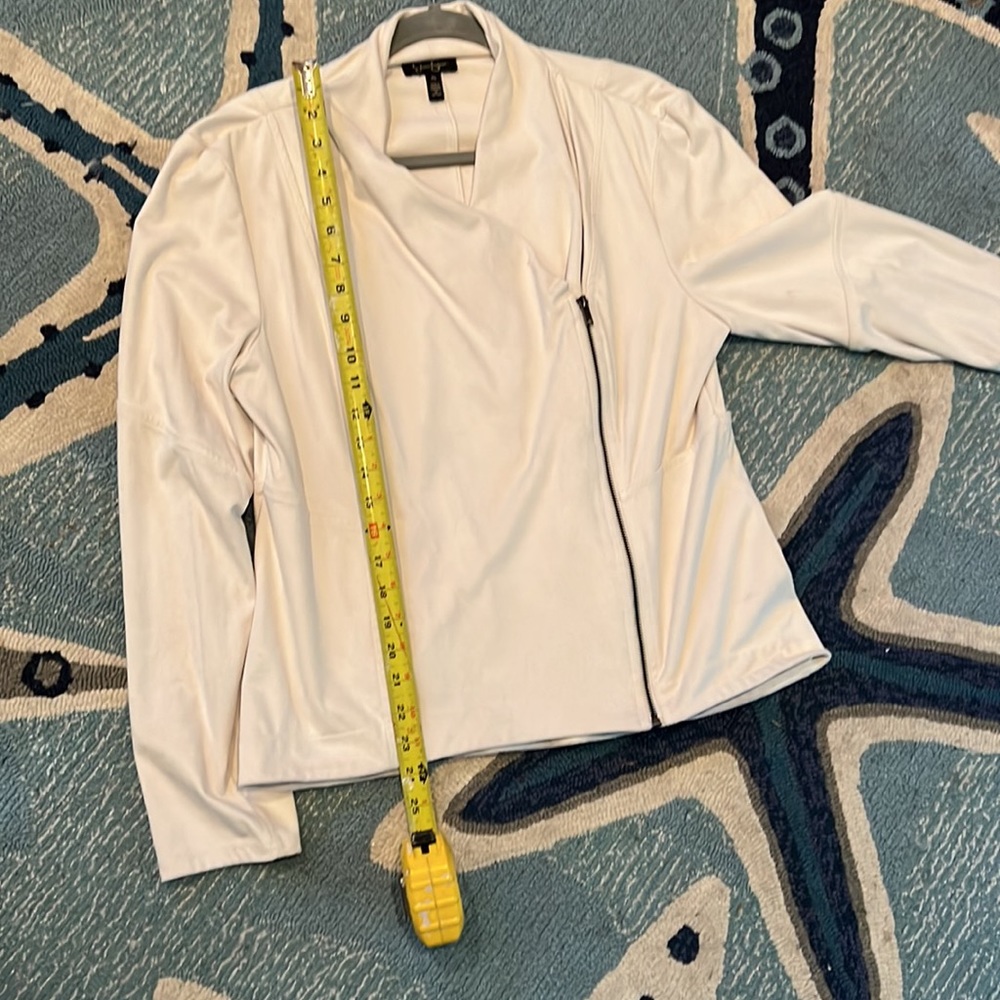 Jacket - Picture 4 of 10